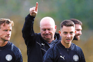 Κατευθείαν στα... βαθιά ο Μελ με τον ΟΦΗ