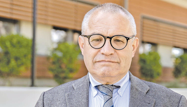 Πλήρης ίαση στον καρκίνο του παχέος εντέρου σε πρώιμο στάδιο, λέει ο Γρηγόρης Πασπάτης 