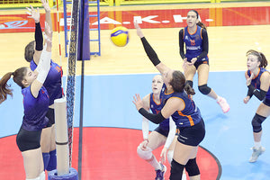 Στιγμιότυπο από τον ημιτελικό των νεανίδων όπου η ΓΕΗ κατάφερε να αποκλείσει τον ΣΦΠΧ