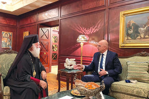 Επίσκεψη στην Πατριαρχική Καθέδρα Αλεξανδρείας πραγματοποίησε την Τρίτη ο  κ. Νικόλαος Δένδιας.