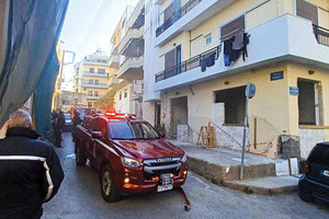 Από το μπαλκόνι απεγκλωβίστηκαν οι ηλικιωμένοι