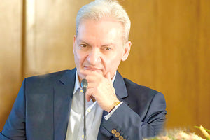 Το νέο σχήμα της εκτελεστικής εξουσίας του Δήμου ανακοίνωσε χθες ο δήμαρχος Αλέξης Καλοκαιρινός