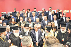 Έτοιμο έχει ο Σταύρος Αρναουτάκης το βασικό σκαρίφημα του νέου διοικητικού σχήματος