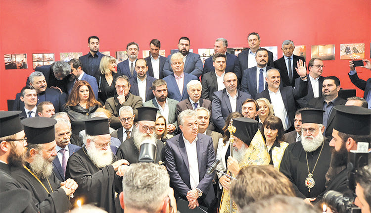 Έτοιμο έχει ο Σταύρος Αρναουτάκης το βασικό σκαρίφημα του νέου διοικητικού σχήματος