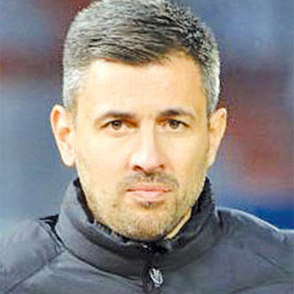 Πάει και ο Γιώργος Σίμος.