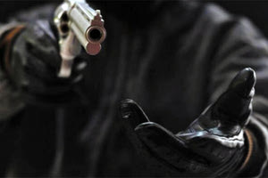 Ο 24χρονος υπέδειξε πού πέταξε το όπλο, αλλά αυτό δεν βρέθηκε