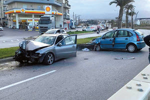 ΤΡΟΧΑΙΟ: Σύγκρουση οχημάτων στην παραλιακή