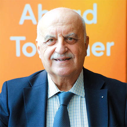 «Με την υγεία μας δεν παίζουμε» μας είπε ο 
καθηγητής Πνευμονολογίας Νίκος Τζανάκης