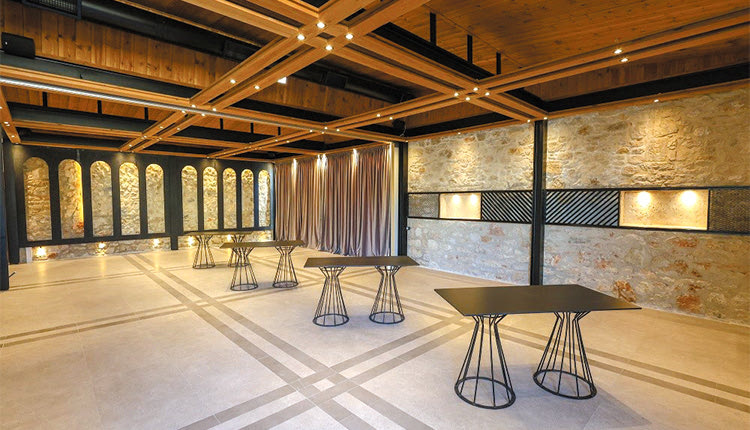 ΔΩΡΕΑ 24 ΠΙΝΑΚΩΝ Επιτέλους πινακοθήκη και με νέα «προίκα»!