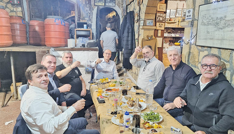 Μπορεί η πρωταθλήτρια Ευρώπης 2025 θα στεφθεί στο ΣΕΦ του Πειραιά, όμως για άλλη μια χρονιά το Κύπελλο Ελλάδας στο μπάσκετ, συγκεκριμένα το “Final 8”, θα γίνει στο Ηράκλειο, όπως γράψαμε προ ημερών.