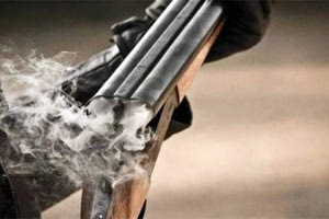 Του έστειλαν μήνυμα πυροβολώντας το αυτοκίνητο φίλου του