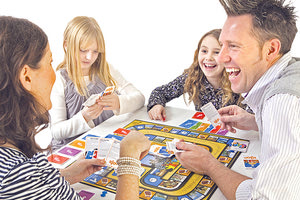 ΚΑΛΕΣΜΑ ΓΙΑ ΣΥΜΜΕΤΟΧΗ Διεθνής μαθητικός διαγωνισμός «Το μάθημα… παιχνίδι»