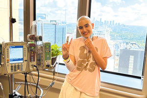 Η 20χρονη Ραφαέλα που δίνει μάχη με τον καρκίνο ζητάει τη βοήθειά μας