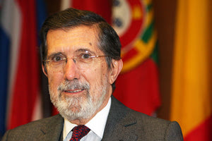 Πέθανε ο κορυφαίος Έλληνας διπλωμάτης, ο κρητικός Χρήστος Ζαχαράκης