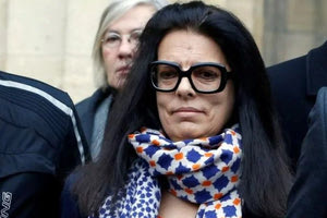 Η πρώτη γυναίκα με περιουσία πάνω από 100 δισ!