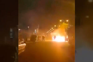 Σε κρίσιμη κατάσταση ο αστυνομικός που χτυπήθηκε από ναυτική φωτοβολίδα