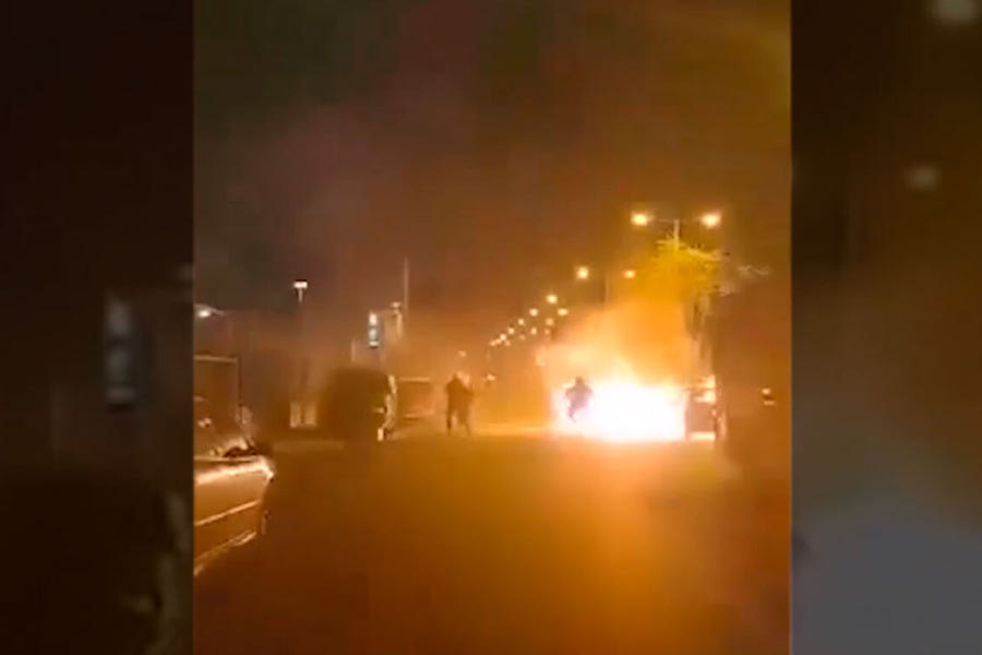 Σε κρίσιμη κατάσταση ο αστυνομικός που χτυπήθηκε από ναυτική φωτοβολίδα