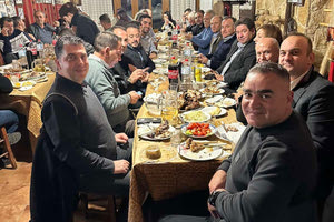 Με την υπογραφή Μιχάλη Καραμαλάκη το ρακοκάζανο στον Άγιο Μύρωνα