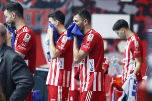 Σε σοβαρή κατάσταση ο αστυνομικός που τραυματίστηκε στα επεισόδια -Οριστική διακοπή του αγώνα Ολυμπιακός-ΠΑΟ στο βόλει