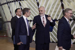 Βάζουμε φρένο στην ενταξιακή διαδικασία της Αλβανίας