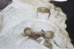 “Πονάει σαν τον διάβολο”! Ο γιατρός που αυτοχειρουργήθηκε για να σωθεί