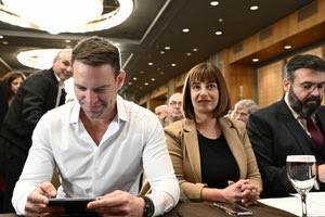 Βολές κατά Κασσελάκη, αιχμές για τους αποχωρήσαντες