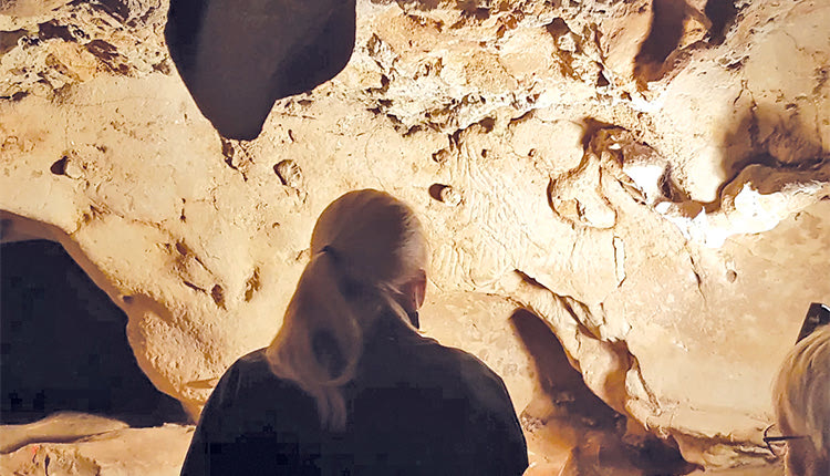 Τα 
χαρα- 
κτικά των Νεάτερνταλ που ανακαλύφθηκαν είναι άνω των 57.000 ετών