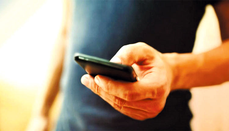 Μηνύματα στα αραβικά με οδηγίες λάμβανε 
ο 20χρονος Παλαιστίνιος