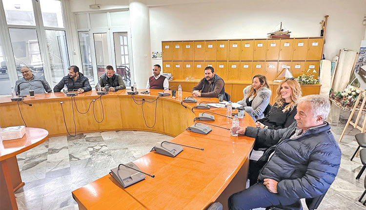 Σκληρή δουλειά
ζήτησε ο Μεν. Μποκέας