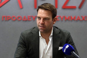 Άνω-κάτω ο ΣΥΡΙΖΑ για το 3ήμερο στις Σπέτσες