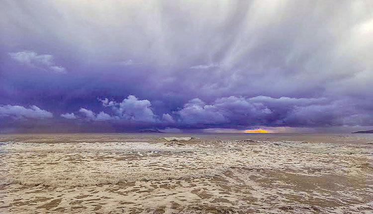 ΤΗΝ ΕΚΘΕΣΗ ΕΡΓΩΝ ΤΟΥ ΚΩΣΤΑ ΕΡΩΤΟΚΡΙΤΑΚΗ ΜΕ ΤΙΤΛΟ 
“ΠΑΡΑ ΘΙΝ’ ΑΛΟΣ’’ ΦΙΛΟΞΕΝΕΙ Η ΕΦΕΗ
Ένα φωτογραφικό οδοιπορικό 
σε παραλίες της Κρήτης
