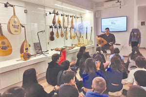 ΠΕΡΙΦΕΡΕΙΑ ΚΡΗΤΗΣ-ΜΟΥΣΕΙΟ ΘΥΡΑΘΕΝ Εργαστήρια για τις μουσικές της Μεσογείου