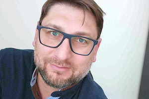 Νέος πρόεδρος των οικονομολόγων ο Ευάγγελος Γκλάκας