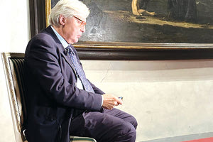 Νέο πρόβλημα για την κυβέρνηση της Τζόρτζια Μελόνι στην Ιταλία, μετά την έρευνα που ξεκίνησε η Εισαγγελία εις βάρος του υφυπουργού Πολιτισμού για την κλοπή ενός πίνακα.