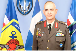 Ο Δ. Χούπης νέος αρχηγός του ΓΕΕΘΑ