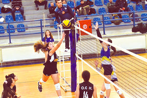 Στιγμιότυπο από το συναρπαστικό ματς των γυναικών του ΟΦΗ με την Ένωση Ηλίου