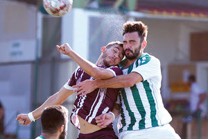 Φάση από το ματς του πρώτου γύρου στο Ατσαλένιο