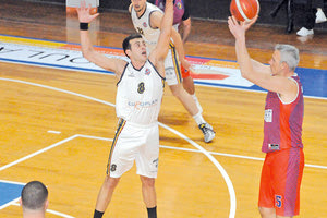 Στιγμιότυπο από το ντέρμπι της Ιεράπετρας με τον Άγιο Νικόλαο