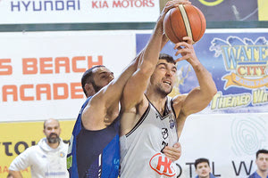 Ο Πιλκούδης ήταν ξανά από τους κορυφαίους του ΟΦΗ στο χθεσινό ματς (φωτό)