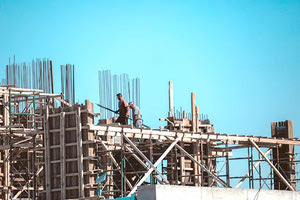 ΣΤΟ ΔΗΜΟ ΧΕΡΣΟΝΗΣΟΥ ΟΙ ΠΕΡΙΣΣΟΤΕΡΕΣ ΑΔΕΙΕΣ Τα τουριστικά καταλύματα εκτόξευσαν την οικοδομική δραστηριότητα το 2023