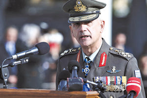 Ο νέος αρχηγός ΓΕΕΘΑ Δ. Χούπης