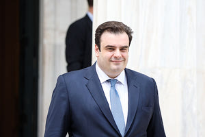 ΠΙΕΡΡΑΚΑΚΗΣ «Ο αγώνας των μαθητών πλέον είναι “μαραθώνιος”»