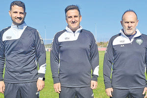 Ο κ. Ανυφαντάκης με τους συνεργάτες του κ. Μπαστάκη (αριστερά) και Λυρώνη