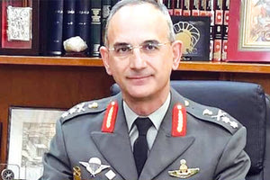 H Νέα Ηγεσία των Ενόπλων Δυνάμεων πήρε ήδη τα ηνία. Με Τον Αρχηγό ΓΕΕΘΑ Στρατηγό Χούπη, τον Αρχηγό ΓΕΣ Αντιστράτηγο Κωστίδη, τον Α ΓΕΝ Αντιναύαρχο Κατάρα και τον Α ΓΕΑ Αντιπτέραρχο Γρηγοριάδη μοιάζει να έχουμε μια νέα εποχή