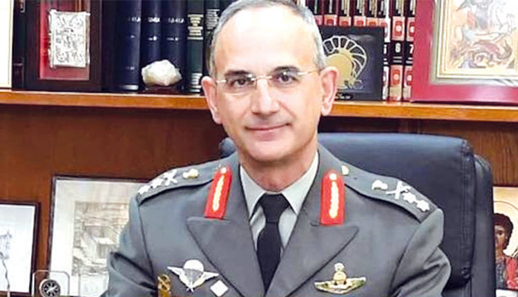 H Νέα Ηγεσία των Ενόπλων Δυνάμεων πήρε ήδη τα ηνία. Με Τον Αρχηγό ΓΕΕΘΑ Στρατηγό Χούπη, τον Αρχηγό ΓΕΣ Αντιστράτηγο Κωστίδη, τον Α ΓΕΝ Αντιναύαρχο Κατάρα και τον Α ΓΕΑ Αντιπτέραρχο Γρηγοριάδη μοιάζει να έχουμε μια νέα εποχή