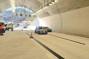 ΕΙΝΑΙ ΑΥΤΟΚΑΘΑΡΙΖΟΜΕΝΟ ΚΑΙ ΦΩΤΟΚΑΤΑΛΥΤΙΚΟ 14 τούνελ της Ολυμπίας Οδού θα βαφτούν με ειδικό χρώμα του ΙΤΕ