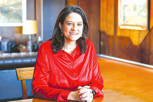 Με διαδικασίες… και διαγωνισμούς