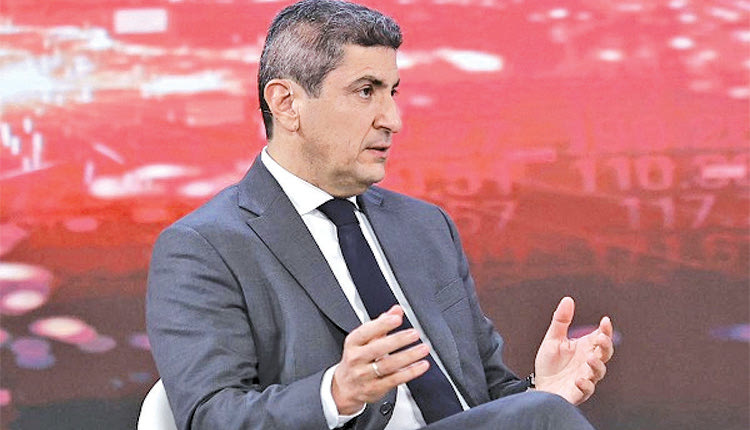  Μετωπική συγκεκριμένης μερίδας αγροτών και υπουργού Λευτέρη Αυγενάκη 