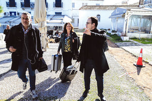 ΜΑΜΟΥΛΑΚΗΣ ΣΤΙΣ ΣΠΕΤΣΕΣ