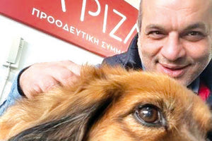 Και ο ΣΥΡΙΖΑ απέκτησε το δικό του κομματόσκυλο! Αυτό αποκάλυψε χθες ο Χάρης Μαμουλάκης.